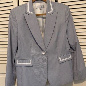 Tahari Women's Blazer with White Accents